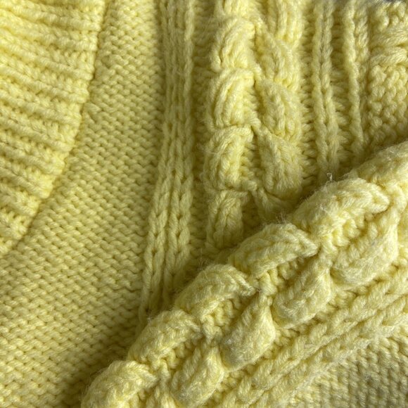 Vintage Hand Knit Cable Irish Woman M Yellow Wool Sweater Oversized 80s - Picture 7 of 7